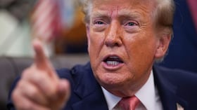 Trump quiere que las empresas compartan beneficios económicos con las comunidades donde se instalan.