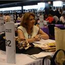 Los compradores conocerán la oferta colombiana en agroindustria, prendas de vestir y manufacturas en una macrorrueda que realizará Proexport en Chicago en septiembre próximo.