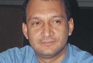 El alcalde Guillermo Hoenigsberg sólo sabrá su suerte el 2 de octubre. En cambio, el cura Bernardo Hoyos está pendiente de coordinar su entrega a la justicia