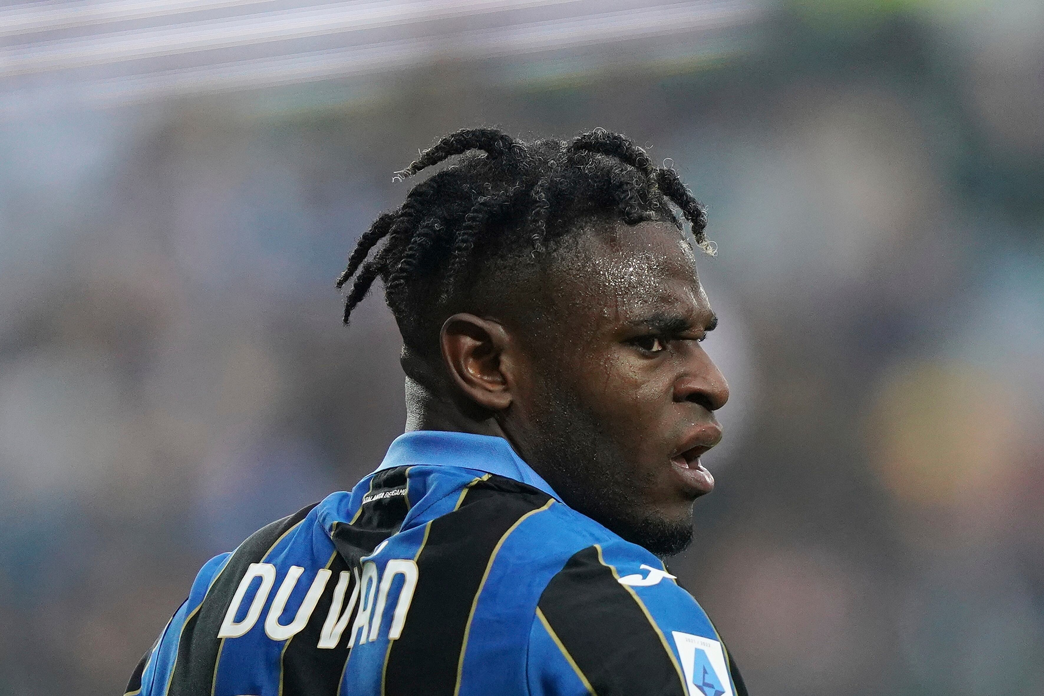 Atalanta's Duvan Zapata looks on during the Serie A soccer match between Atalanta and Lazio, at the Gewiss stadium in Bergamo, Italy, Saturday, Oct. 30, 2021. (Spada/LaPresse via AP)