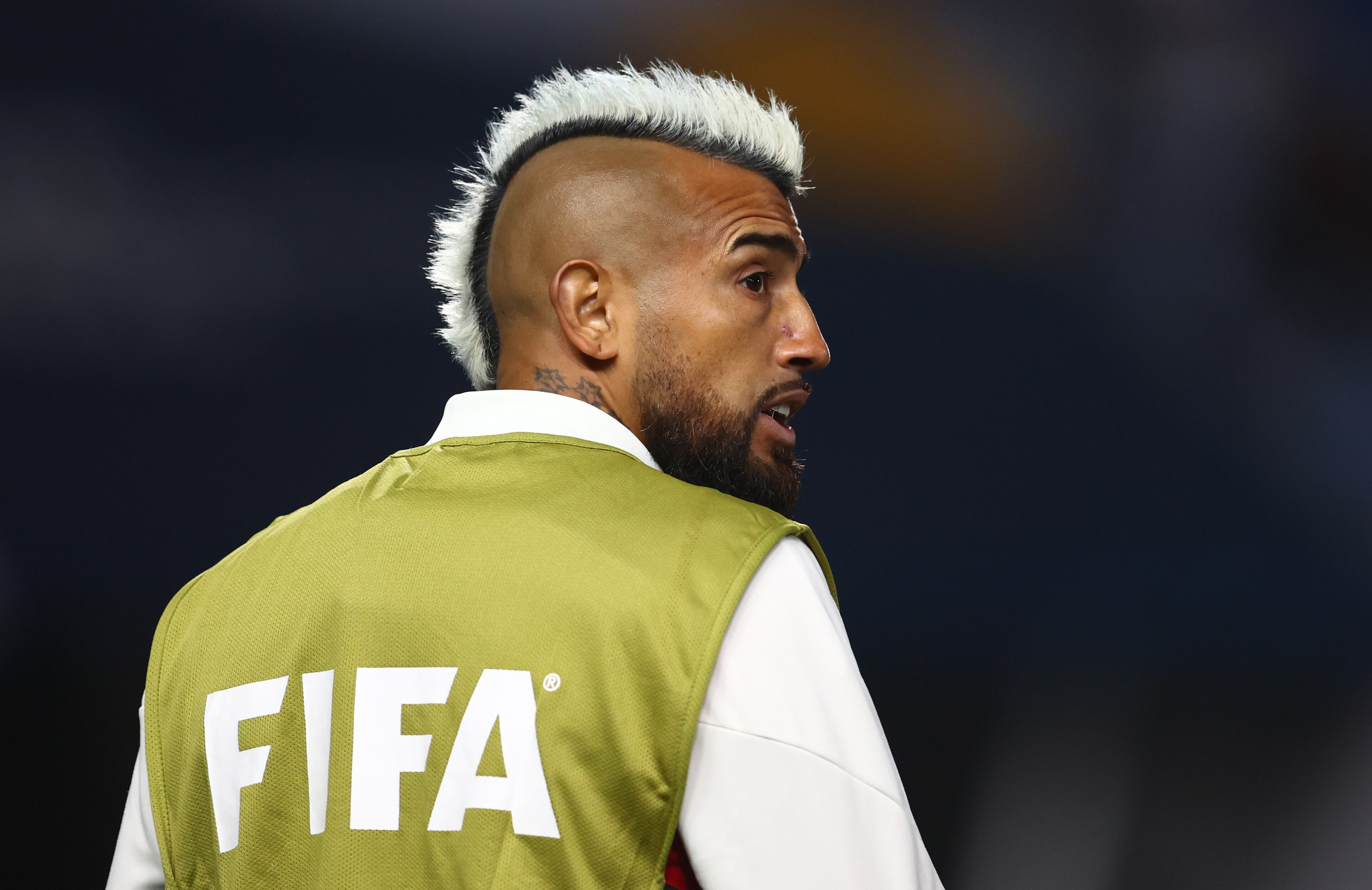 TANGER MED, MOROCCO - FEBRUARY 07: Arturo Vidal of Flamengo looks on during the FIFA Club World Cup Morocco 2022 Semi Final match between Flamengo v Al Hilal SFC at Stade Ibn-Batouta on February 07, 2023 in Tanger Med, Morocco. (Photo by Chris Brunskill/Fantasista/Getty Images)