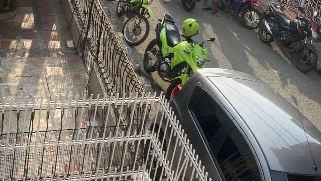 Las autoridades y comunidad del sector acudieron a la vivienda en el Barrio Alfonso López de Cali, para auxiliar a la mujer, quien falleció por la gravedad de las heridas.