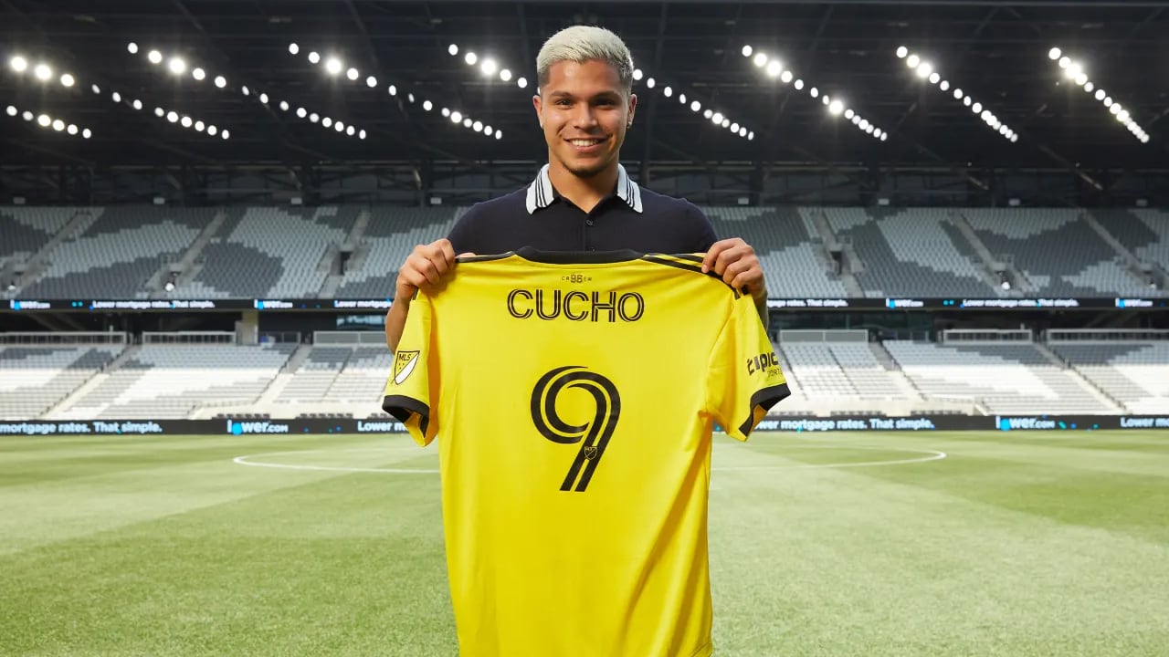 Columbus Crew presentó oficialmente a Juan Camilo Hernández con el dorsal número 9