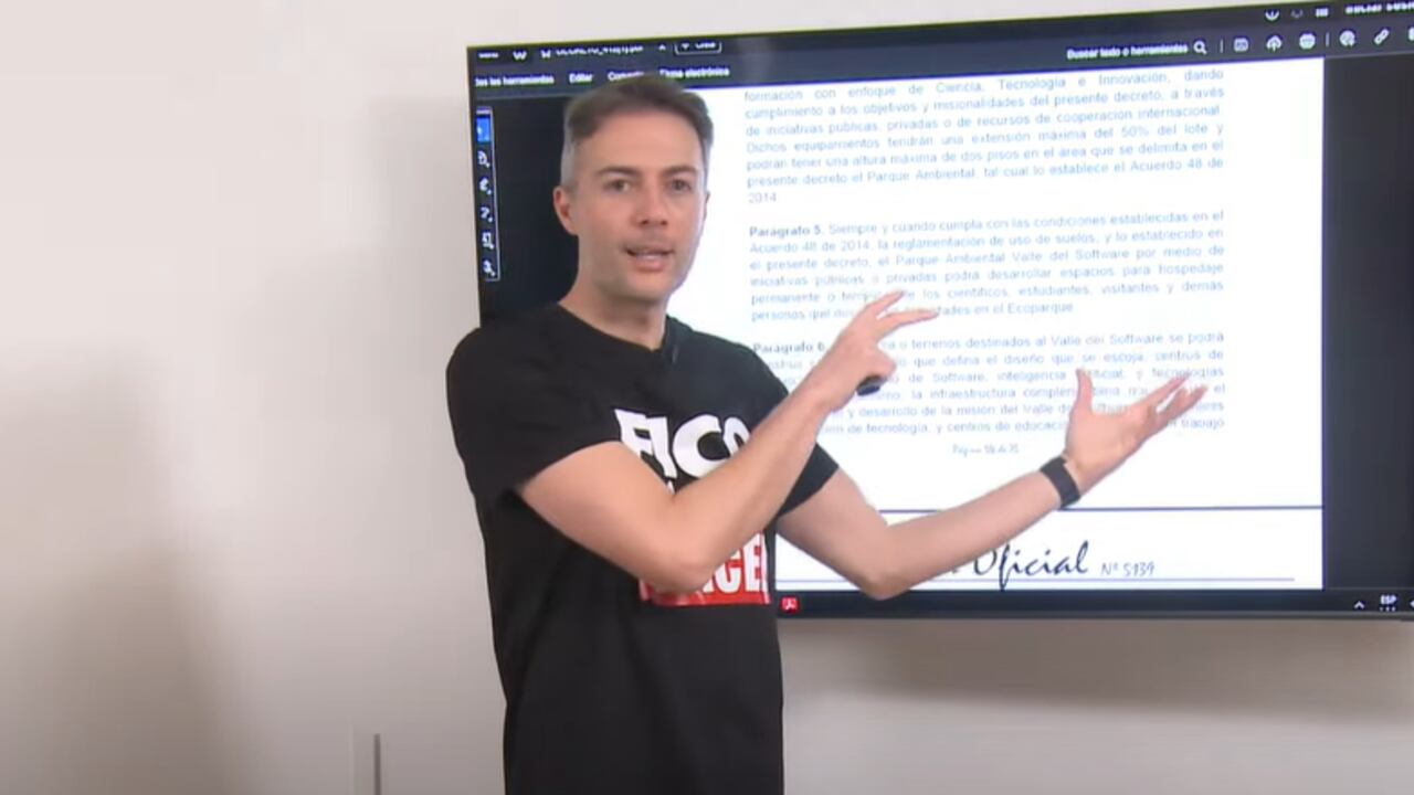 El exalcalde de Medellín Daniel Quintero se defendió horas antes de la imputación por el escándalo de Aguas Vivas.