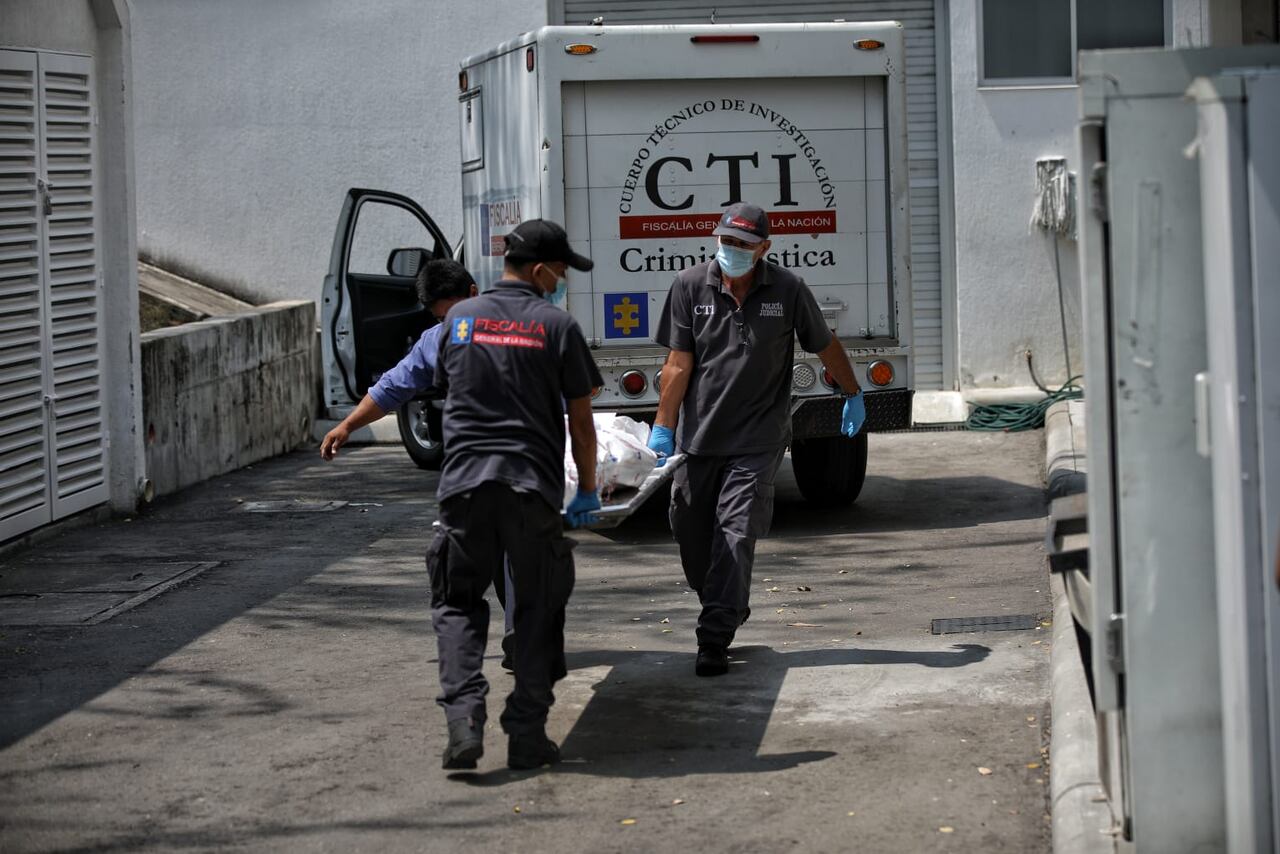 El traslado a Medicina Legal, en el departamento del Huila, del intendente Luis Alberto Sabi Gutiérrez