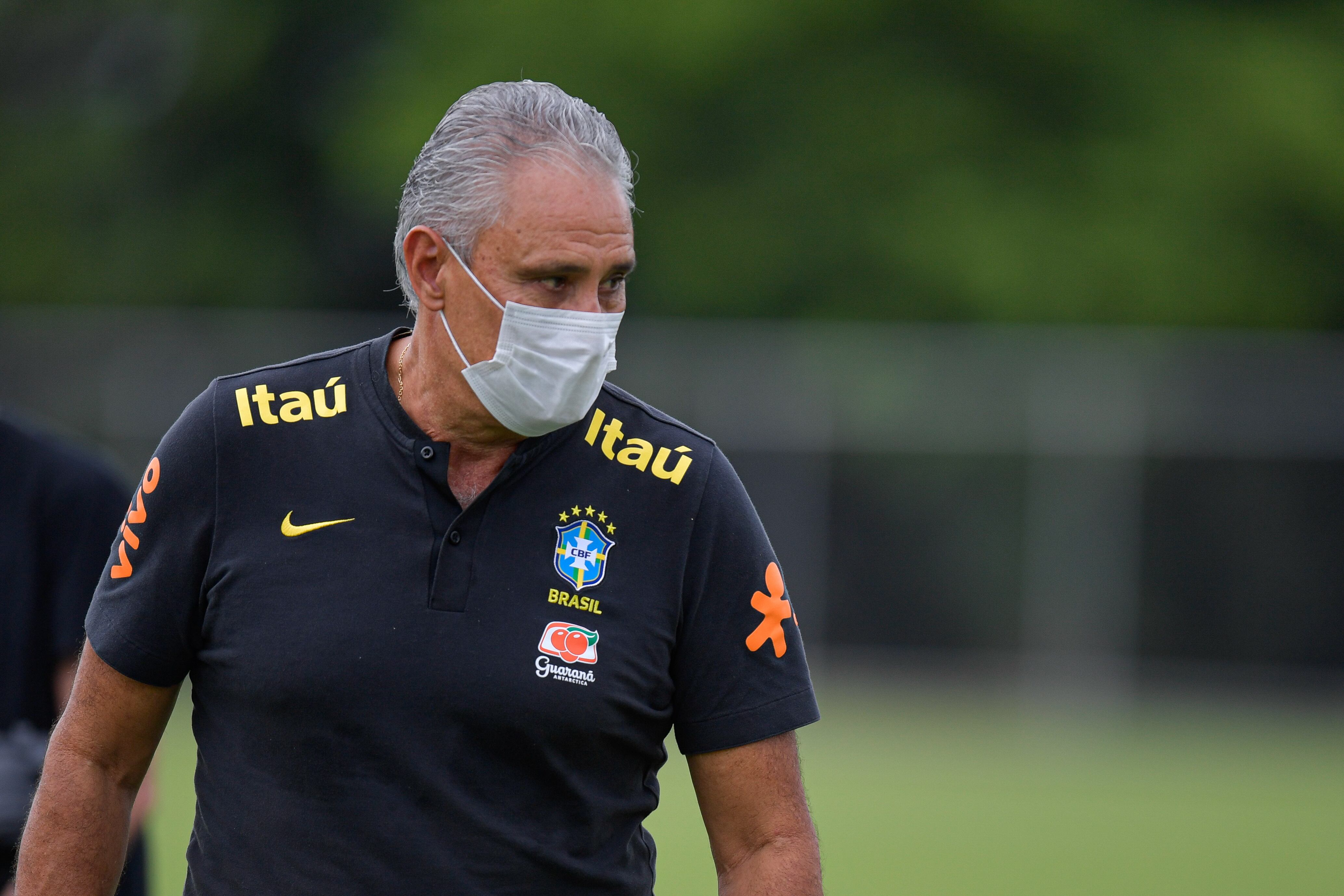 BELO HORIZONTE, BRAZIL - JANUARY 29: Tite coach of Brazil looks on during a training session at Toca da Raposa II on January 29, 2022 in Belo Horizonte, Brazil. Brazil faces Paraguay on February 1st as part of the South American FIFA World Cup Qualifiers for Qatar 2022 at the Mineirão stadium in Belo Horizonte, Brazil. (Photo by Pedro Vilela/Getty Images)