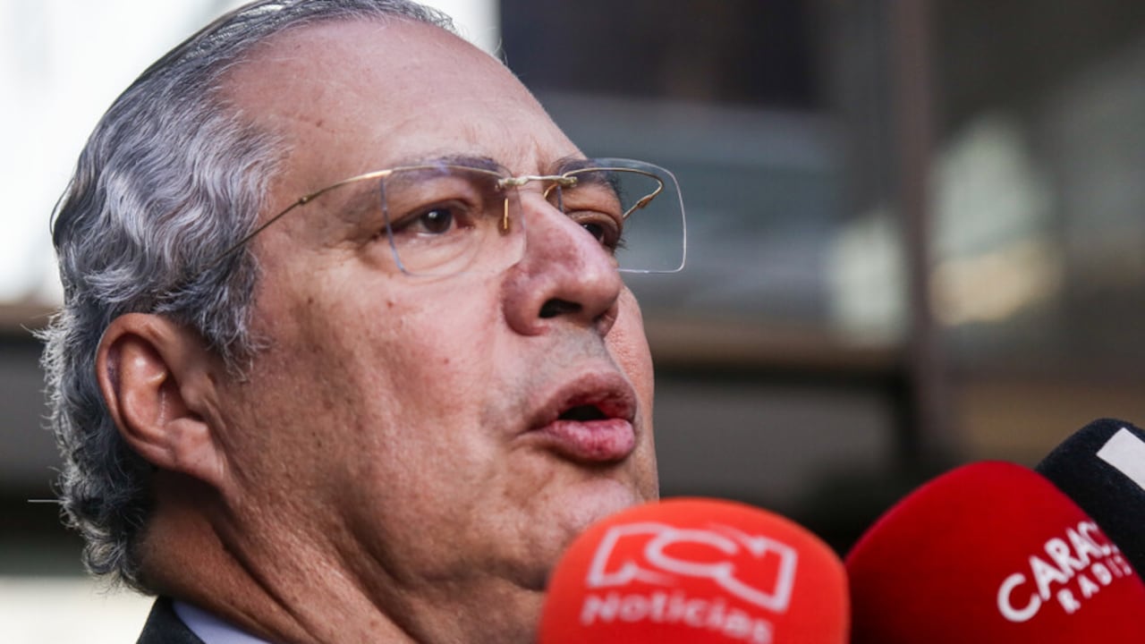 Iván Name, expresidente del Senado, permanece en la cárcel por el escándalo de corrupción en la UNGRD.