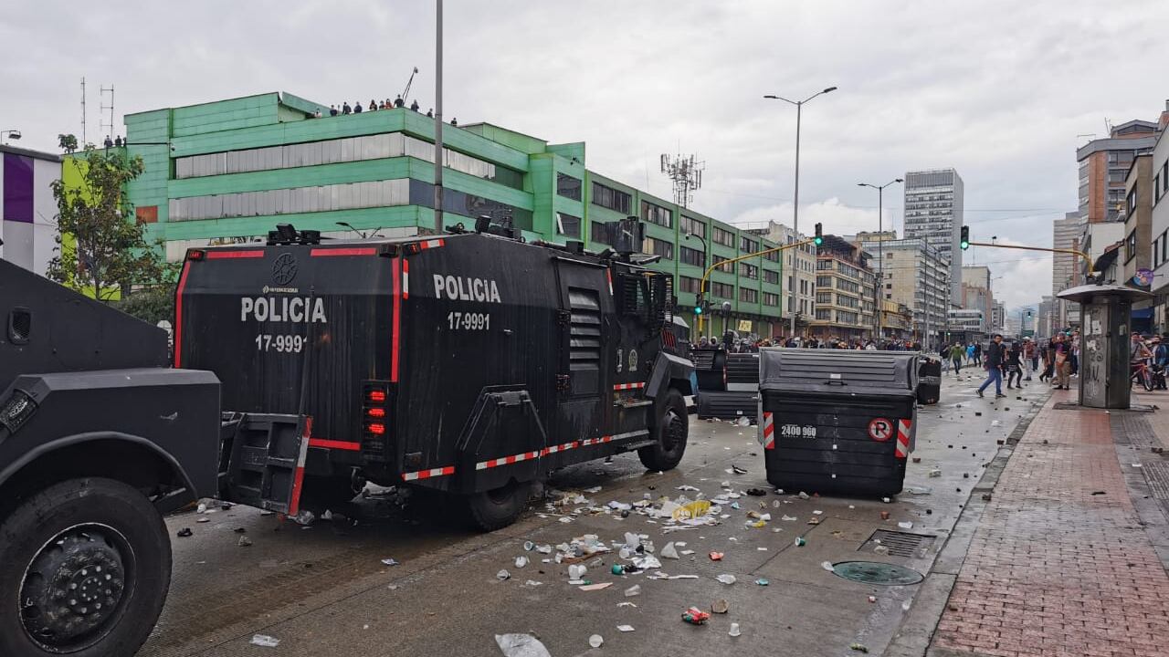 Tanquetas del Esmad - Marchas 28 de abril - Bogotá