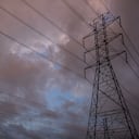 Overbye dijo que cree que los problemas actuales con la red de energía posiblemente resulten en un incremento en la generación eléctrica, particularmente mediante gas natural, y una mayor capacidad de almacenaje.(Photo by Brandon Bell/Getty Images)