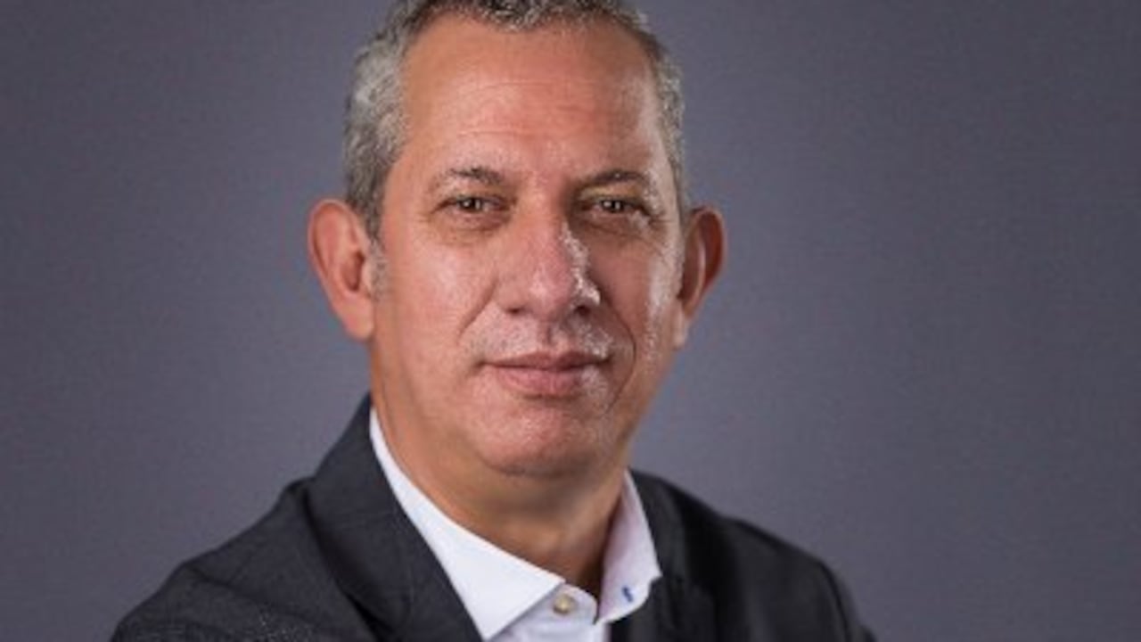 El senador John Jairo Roldán Avendaño, sería uno de los políticos camuflados en este entramado de corrupción en la SAE.