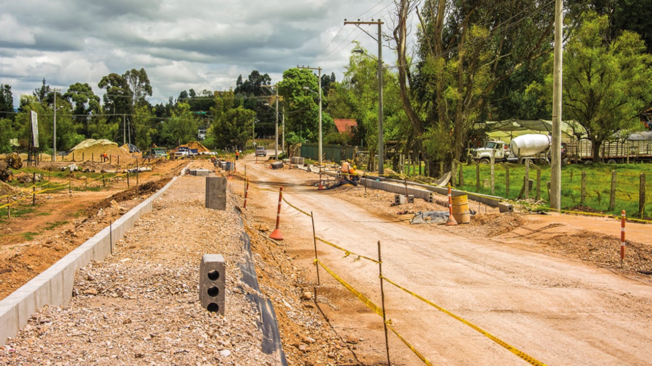 Los proyectos viales son usuarios de la fiducia, pues, una vez su contrato de construcción es habilitado por ley, el Gobierno les hace el respectivo giro de recursos, que se va pagando a medida que avanza la obra, lo cual usualmente toma más de una anualidad.