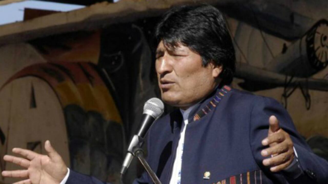Evo Morales el 22 de enero de 2006, cuando asumió por primera vez la presidencia del Bolivia.