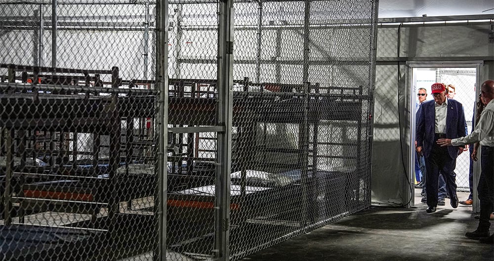 Esta semana el presidente estadounidense inauguró en Florida el conocido centro de detención ‘Alcatraz de los Caimanes’.