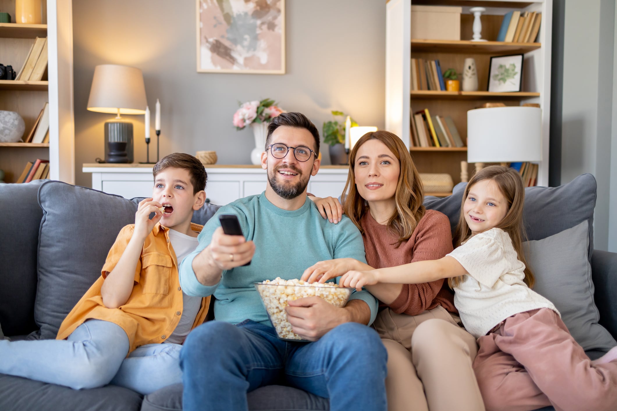 Mientras el Día de la Madre se acerca en Colombia, las familias buscan formas únicas de celebrar y homenajear a las madres. ¿Qué películas podrían formar parte de esta celebración familiar?