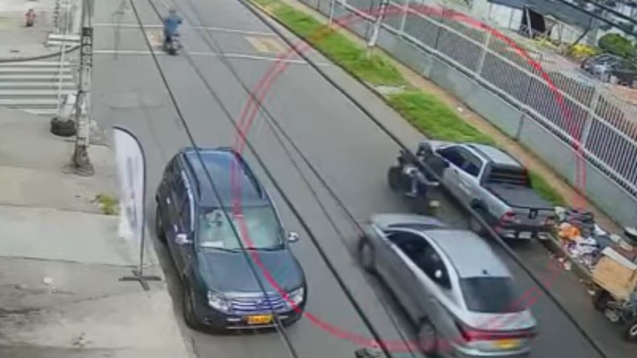 El accidente de tránsito se produjo luego de un robo con arma de fuego y afectó a personas que no tenían relación con el hecho.