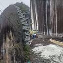 Desprendimiento en la Piedra del Peñol.