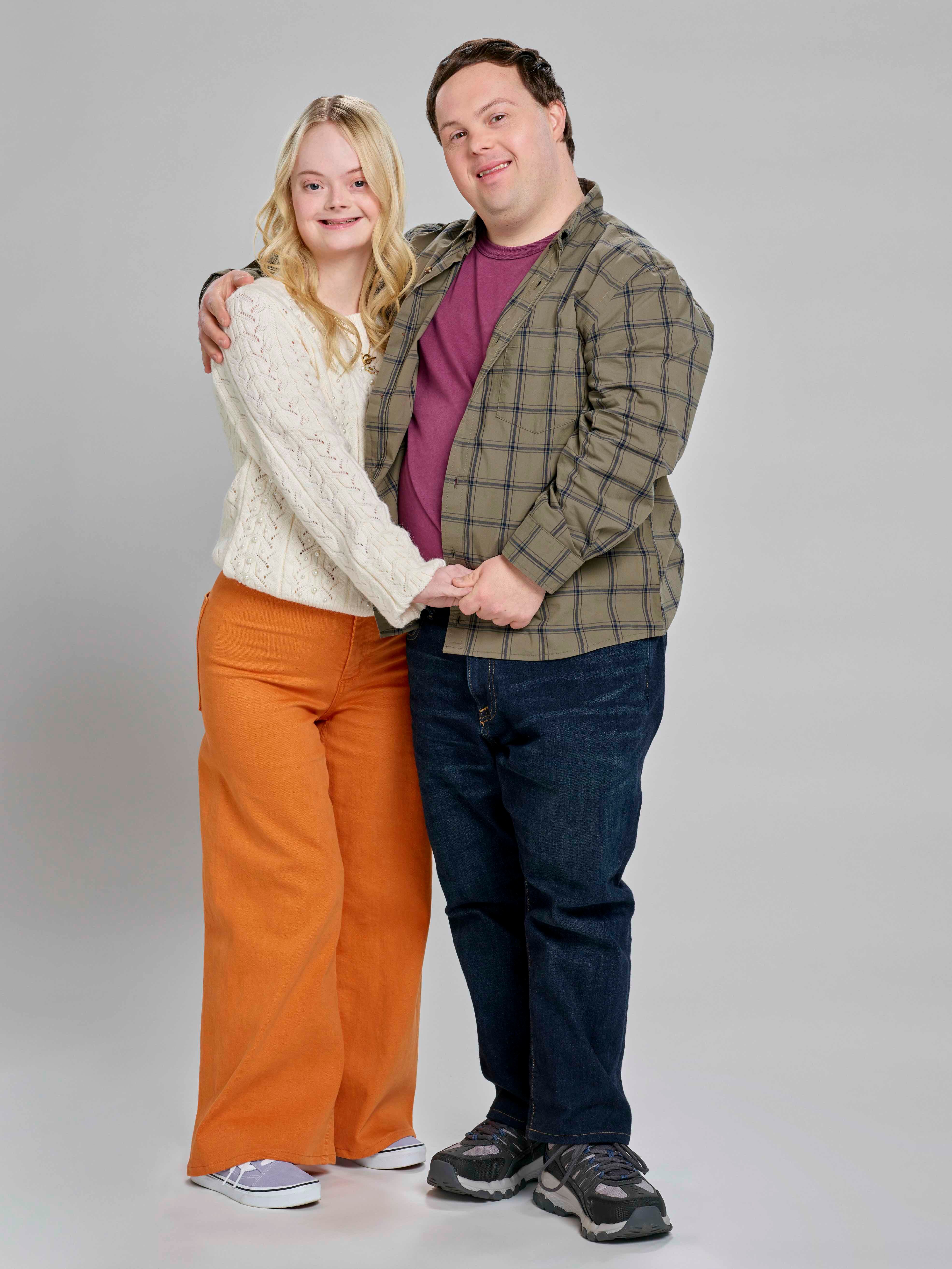 Colorea mi mundo con amor (Color My World With Love), la historia de Kendall y Brad, dos jóvenes con Síndrome de Down que se enamoran.