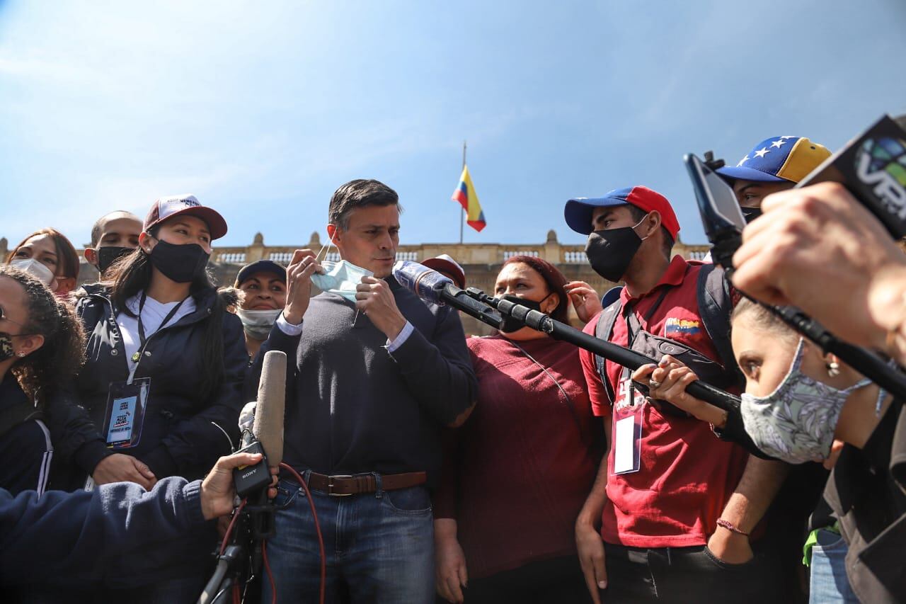 Leopoldo López inscripción en Consulta Popular diciembre 12 plaza de bolívar