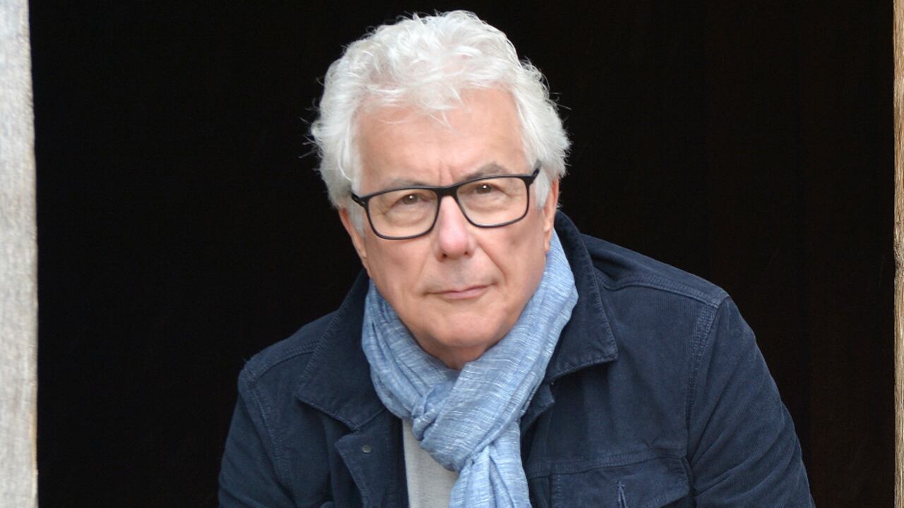 El escritor Ken Follett nació en Gales, el 5 de julio de 1949.