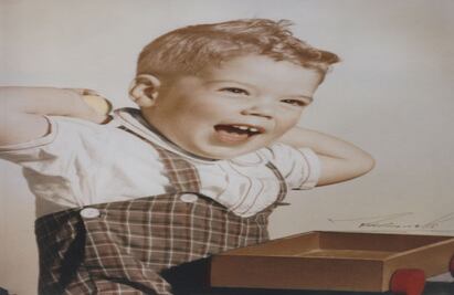 Juan Manuel Santos Calderón nació el 10 de agosto de 1951. En esta foto tenía 2 años y el día de su posesión estará muy cerca de cumplir 59. Desde pequeño soñó con ser Presidente.