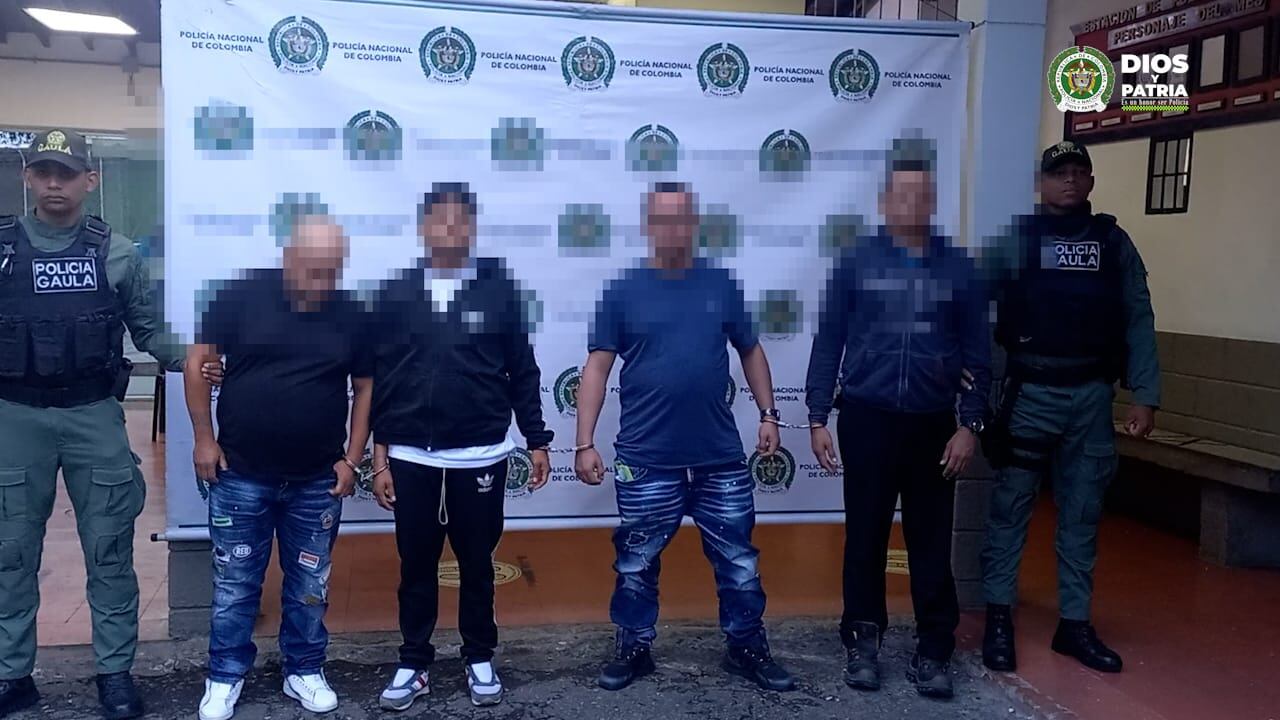 La Policía asegura que estas personas habrían participado en el secuestro, presuntamente, de conductores en Medellín.