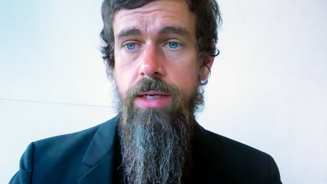 El exidirector ejecutivo de Twitter, Jack Dorsey, ha estado en el ojo del huracán más de una vez por la curiosa forma en que lleva su vida.