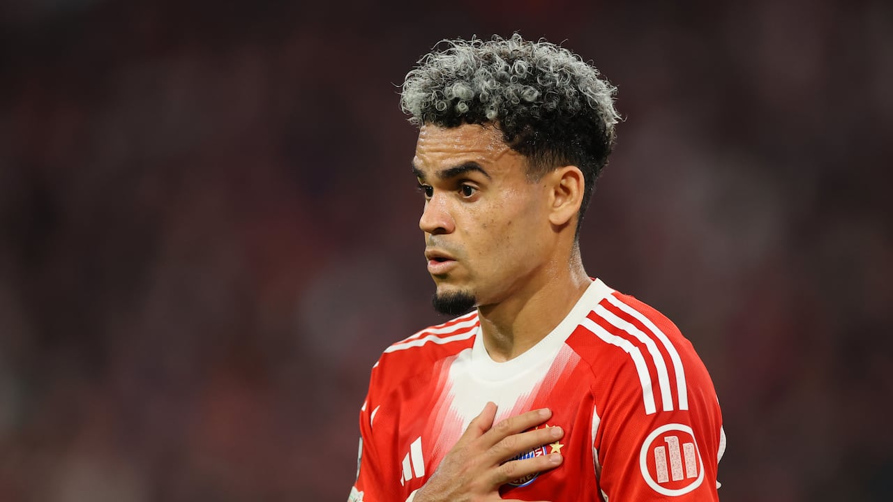MUNICH, GERMANY - SEPTEMBER 17: Luis Diaz of Bayern Muenchen reacts during the UEFA Champions League 2025/26 League Phase MD1 match between FC Bayern München and Chelsea FC at Football Arena Munich on September 17, 2025 in Munich, Germany. (Photo by Alex Grimm/Getty Images)