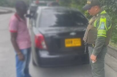 El hombre que llevaba las especies fue capturado.