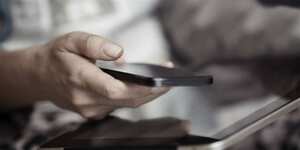 Los fabricantes de celulares cambiaron el modelo de las tarjetas Sim a la fuerza.