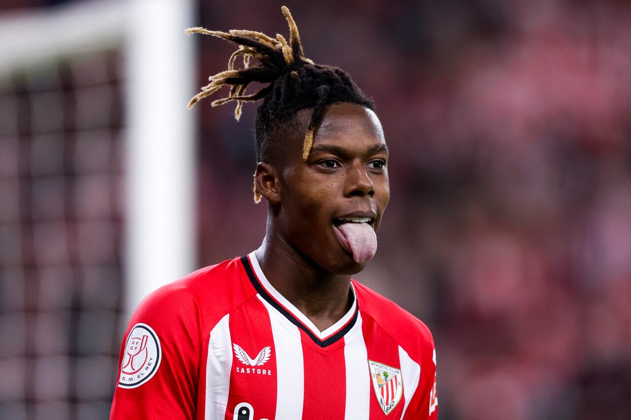 BILBAO, SPAIN - JANUARY 24: Nico Williams of Athletic Bilbao during the Spanish Copa del Rey match between Athletic de Bilbao v FC Barcelona at the San Mames Stadium on January 24, 2024 in Bilbao Spain (Photo by David S. Bustamante/Soccrates/Getty Images)