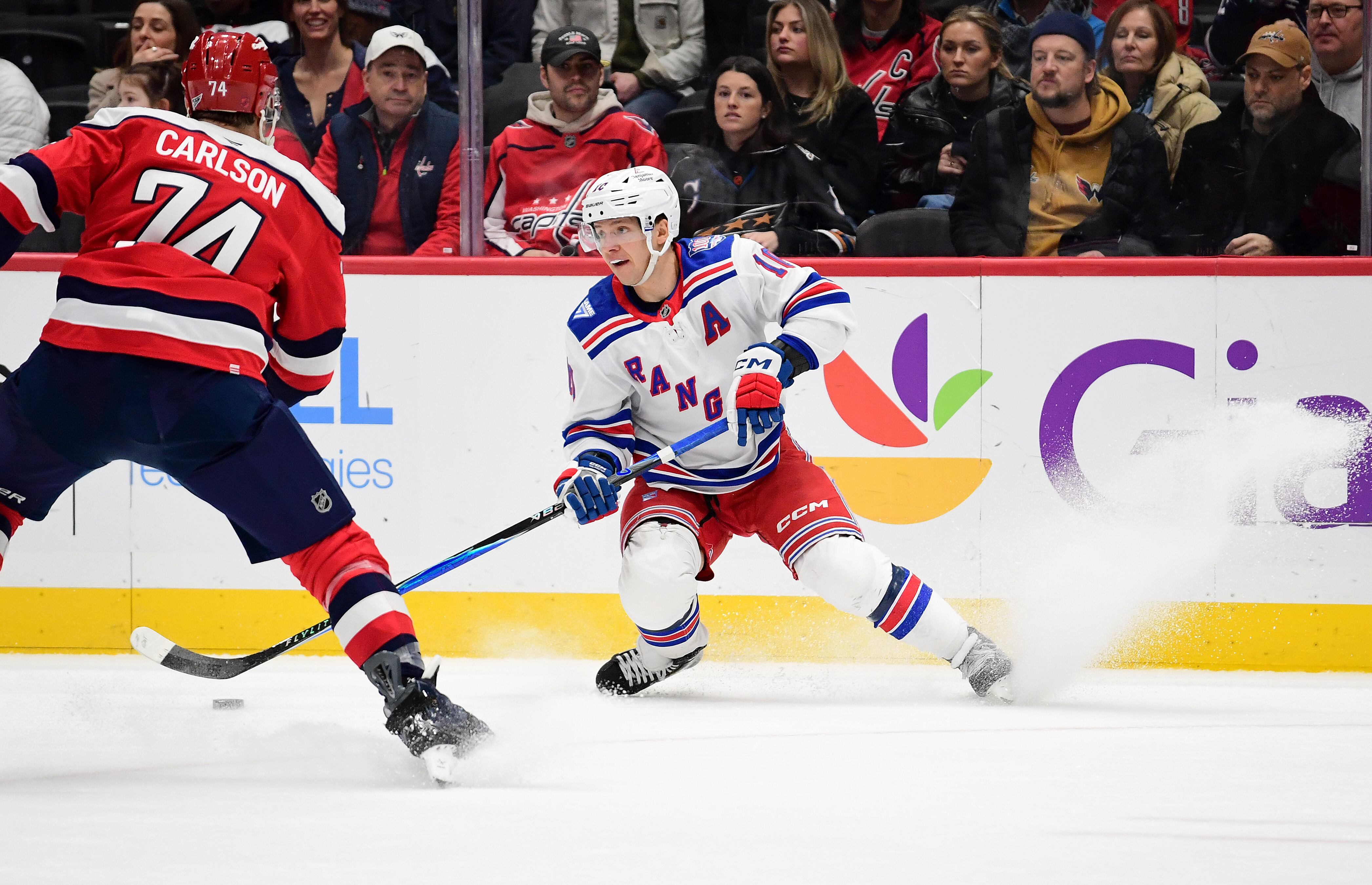 NHL:  Artemi Panarin