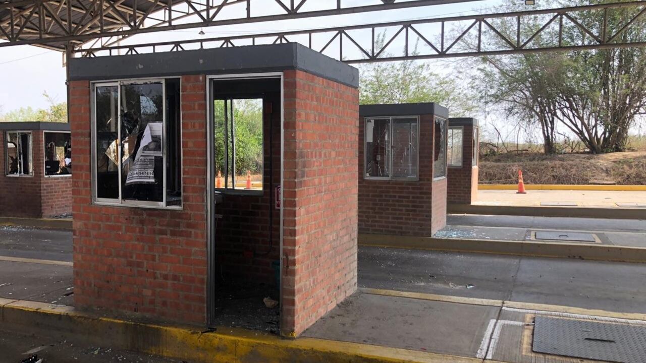 Daños en peajes de Ceballos en Cartagena