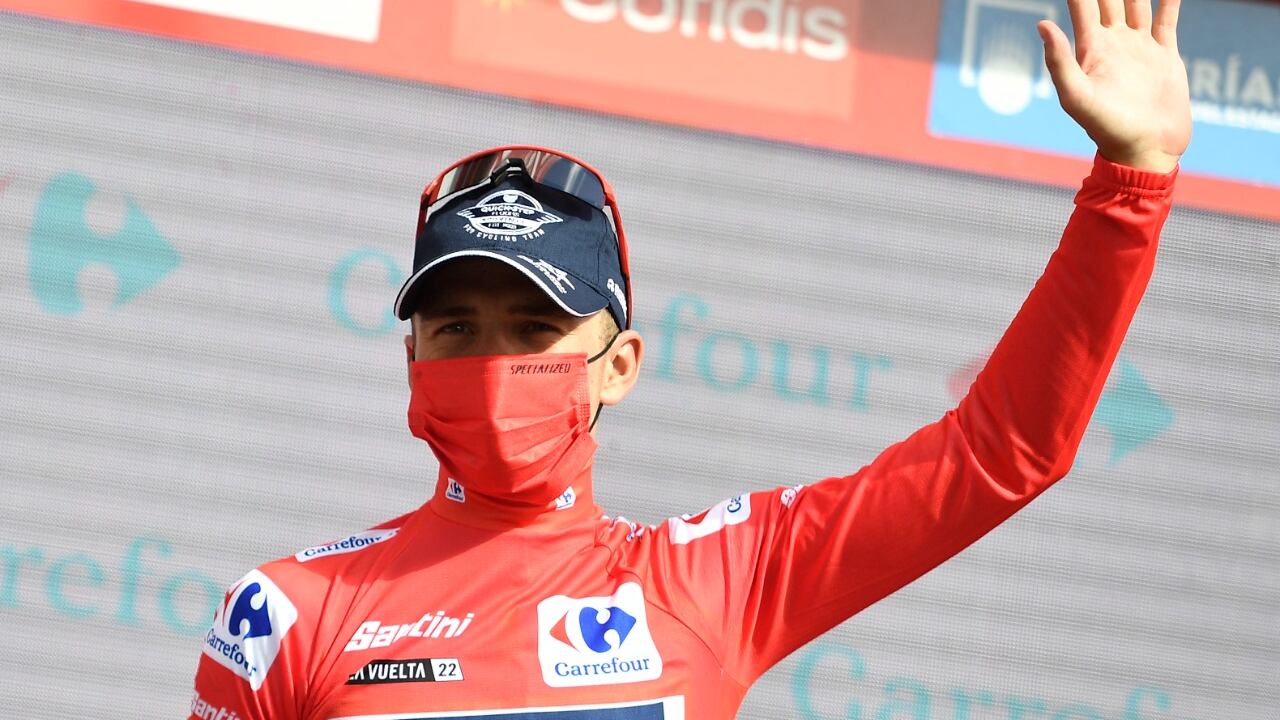 Remco Evenepoel, ciclista belga del Quick-Step Alpha Vinyl Team, con la camiseta de líder de la Vuelta a España 2022.