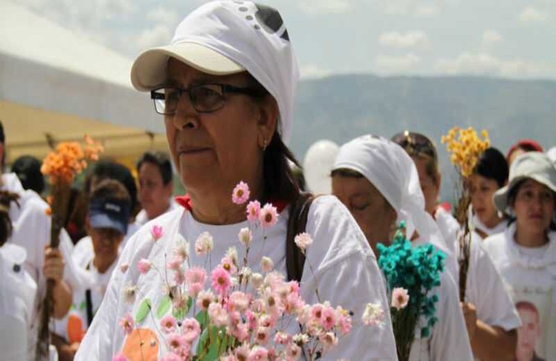La Sala de Justicia y Paz del Tribunal Superior de Medellín logró dar fe de 313 desaparecidos del Bloque Cacique Nutibara. De ellos, 44 pudieron haber sido enterrados en sitios cercanos a la primera excavación. Foto:Pablo Andrés Monsalve