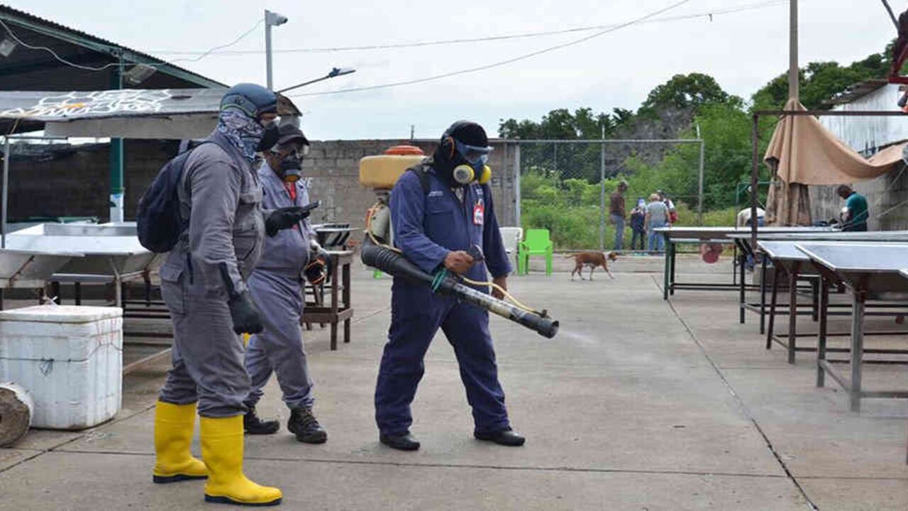 Este jueves inició la limpieza del Pabellón del Pescado en el mercado de la capital del Cesar.