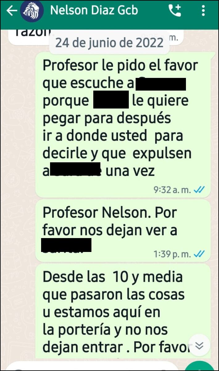 Chat familia con el coordinador advirtiendo presunta agresión