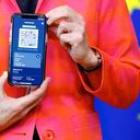 Código QR para certificado de viaje.(Johanna Geron/Pool Photo via AP)