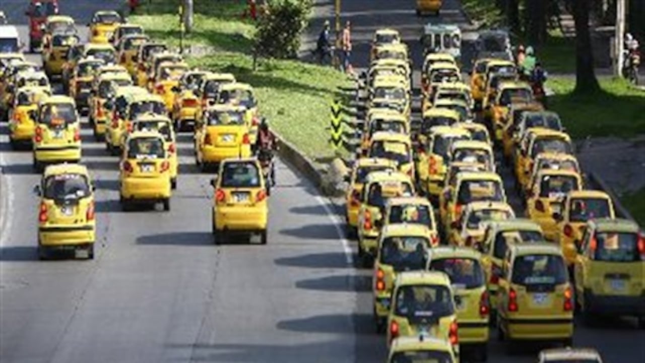 $3.500 es el nuevo valor de la carrera mínima de taxis en Bogotá.