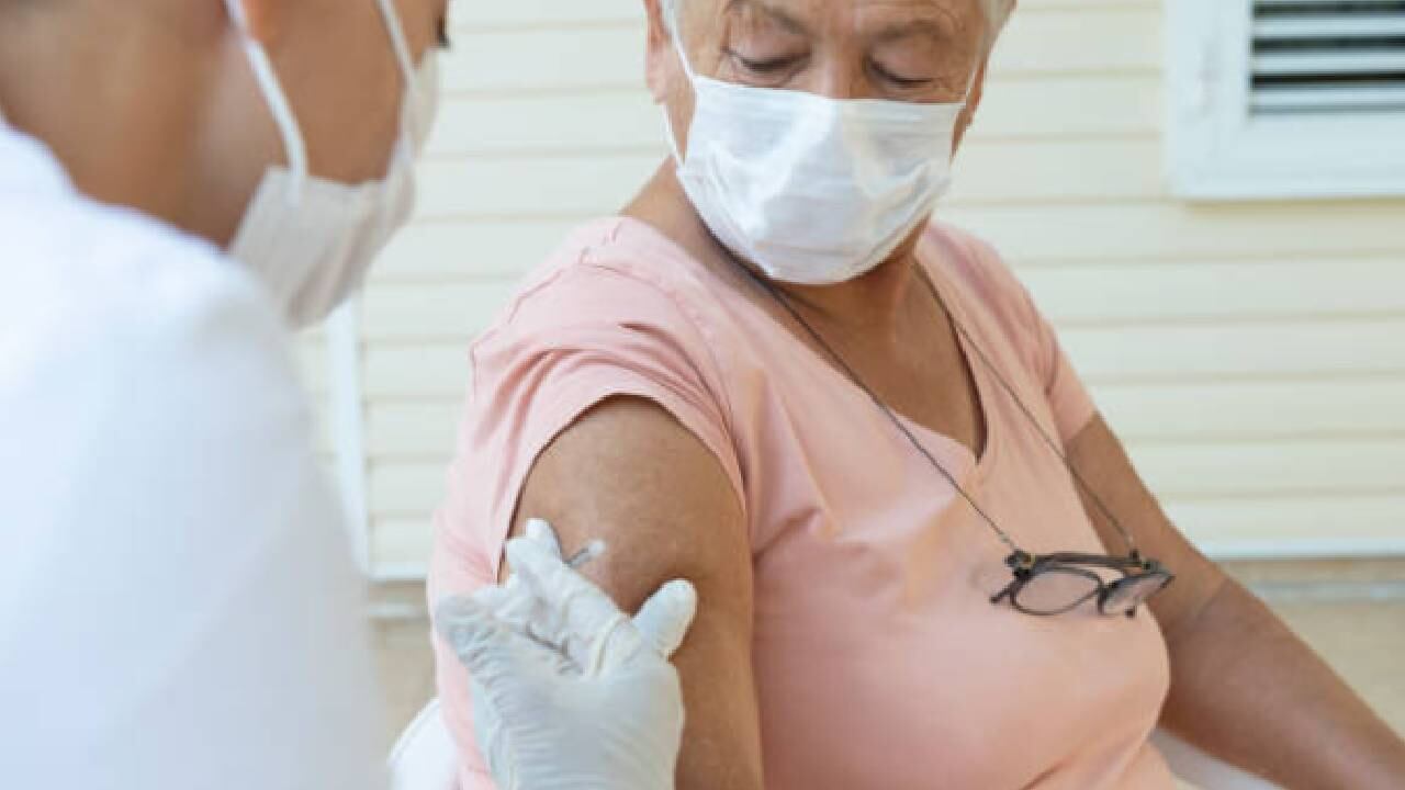 Vacuna contra la influenza de Moderna mostró resultados prometedores en etapa inicial