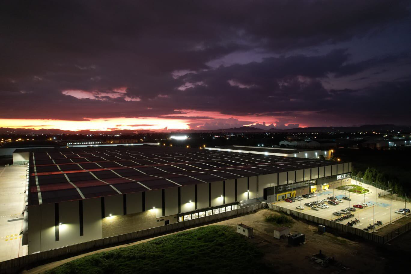 Centro logístico de Mercado Libre en Funza, Colombia, inaugurado en 2020.