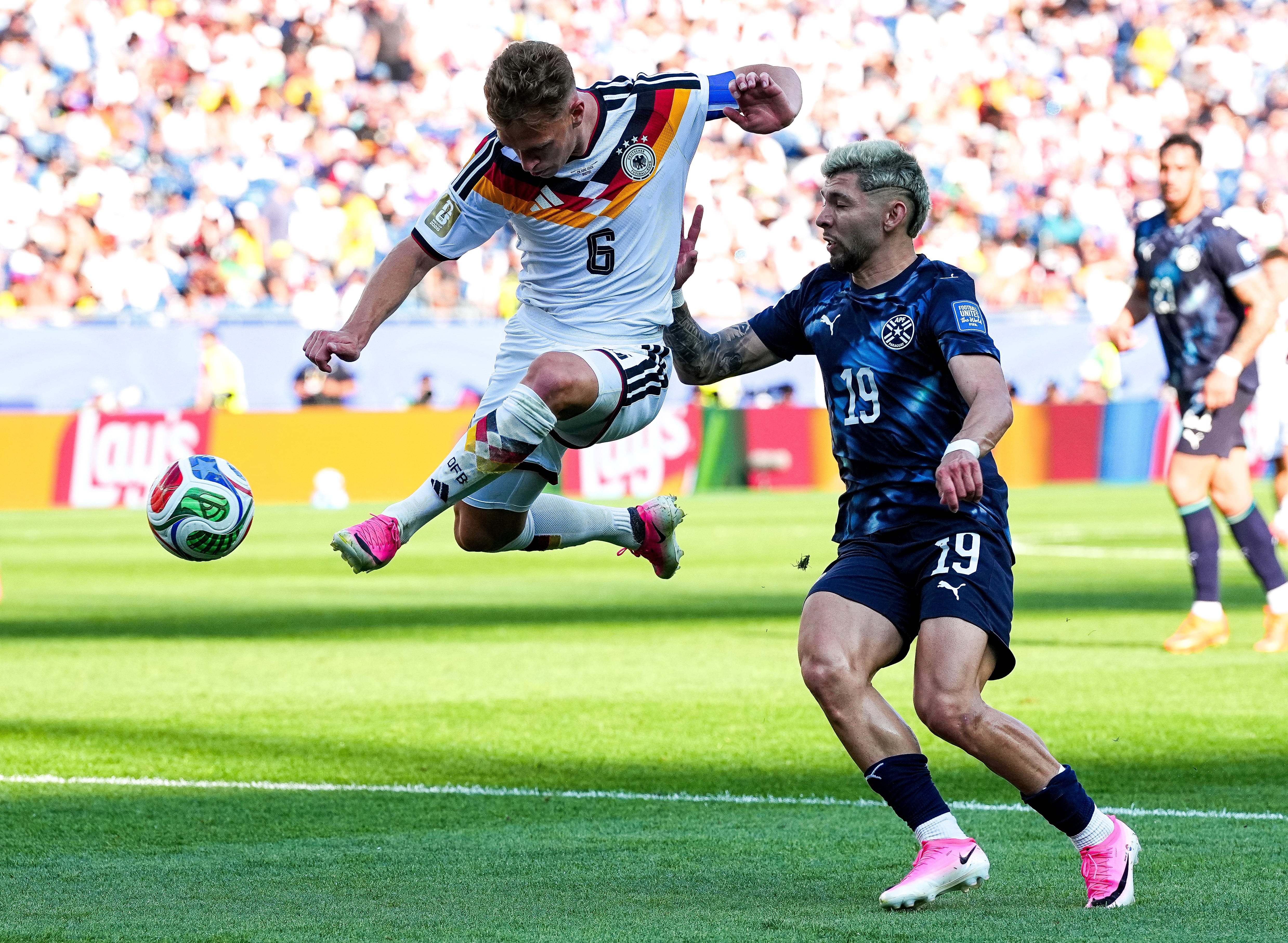 Imagen del juego entre Alemania y Paraguay, por los dieciseisavos del Mundial 2026.