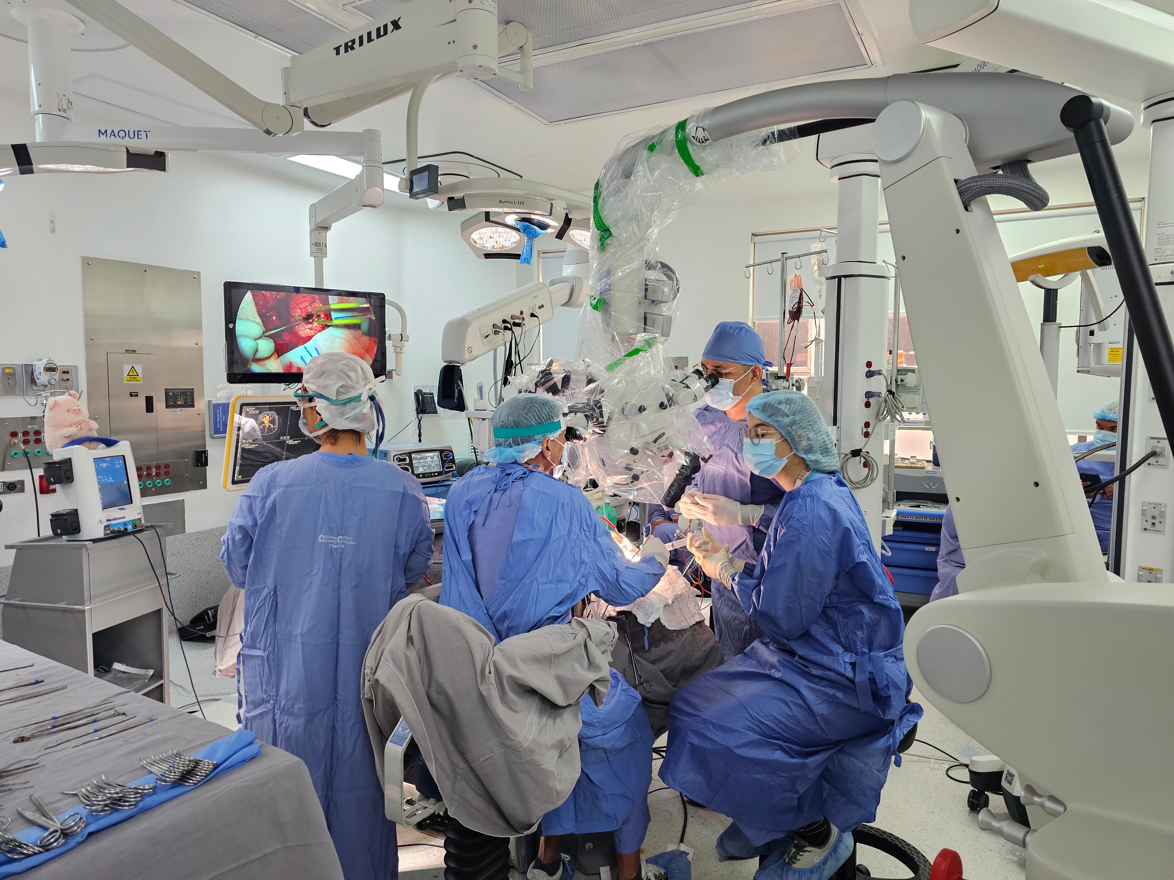 Doctor Alejandro Ramos - video angiografía intraoperatoria.