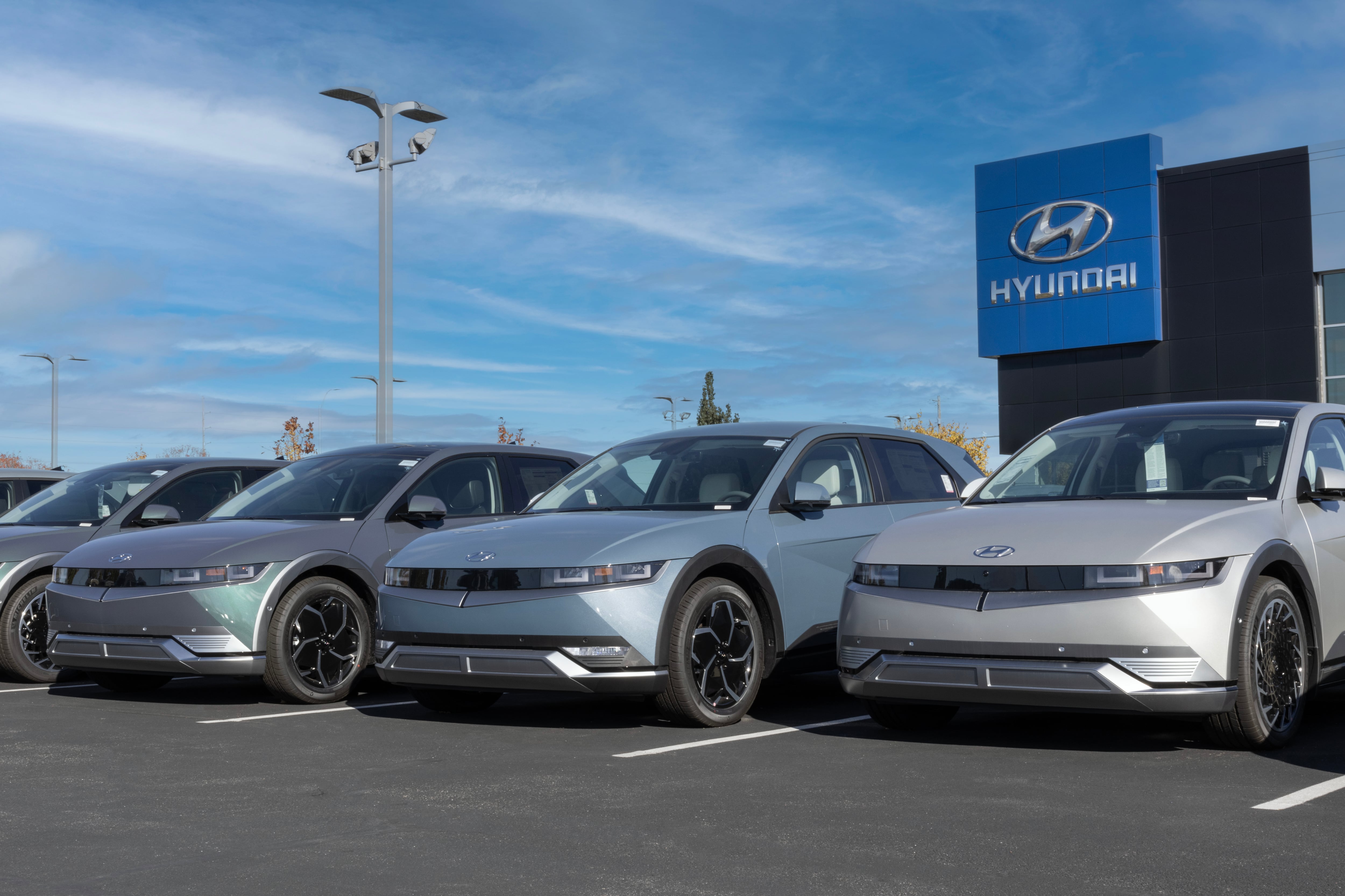 Hyundai Ioniq 5 será el encargado de nutrir los carros autónomos de Alphabet.