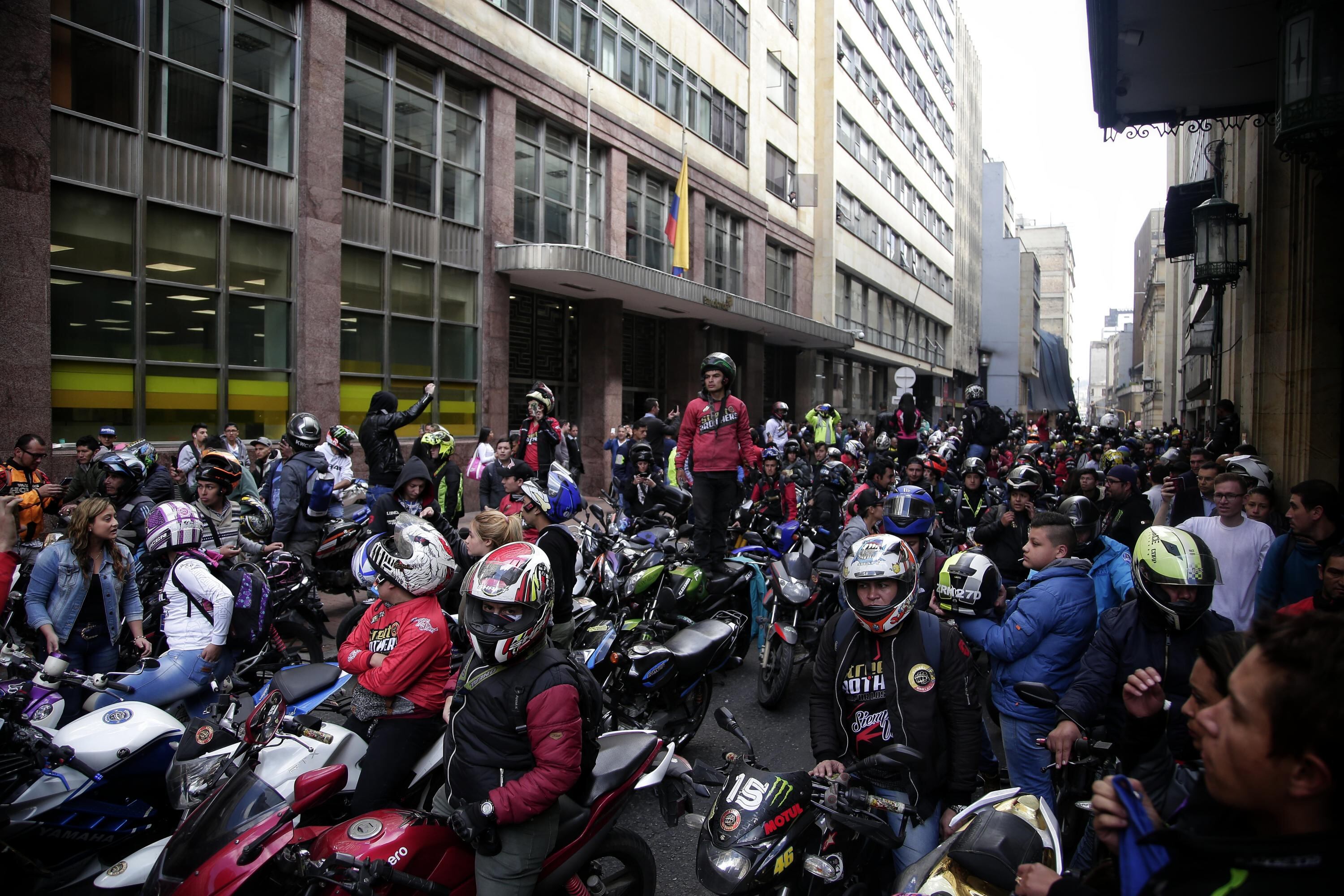 Motociclistas de Bogotá.