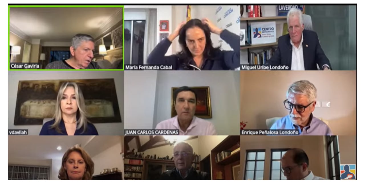 Debate sobre infraestructura con precandidatos presidenciales.