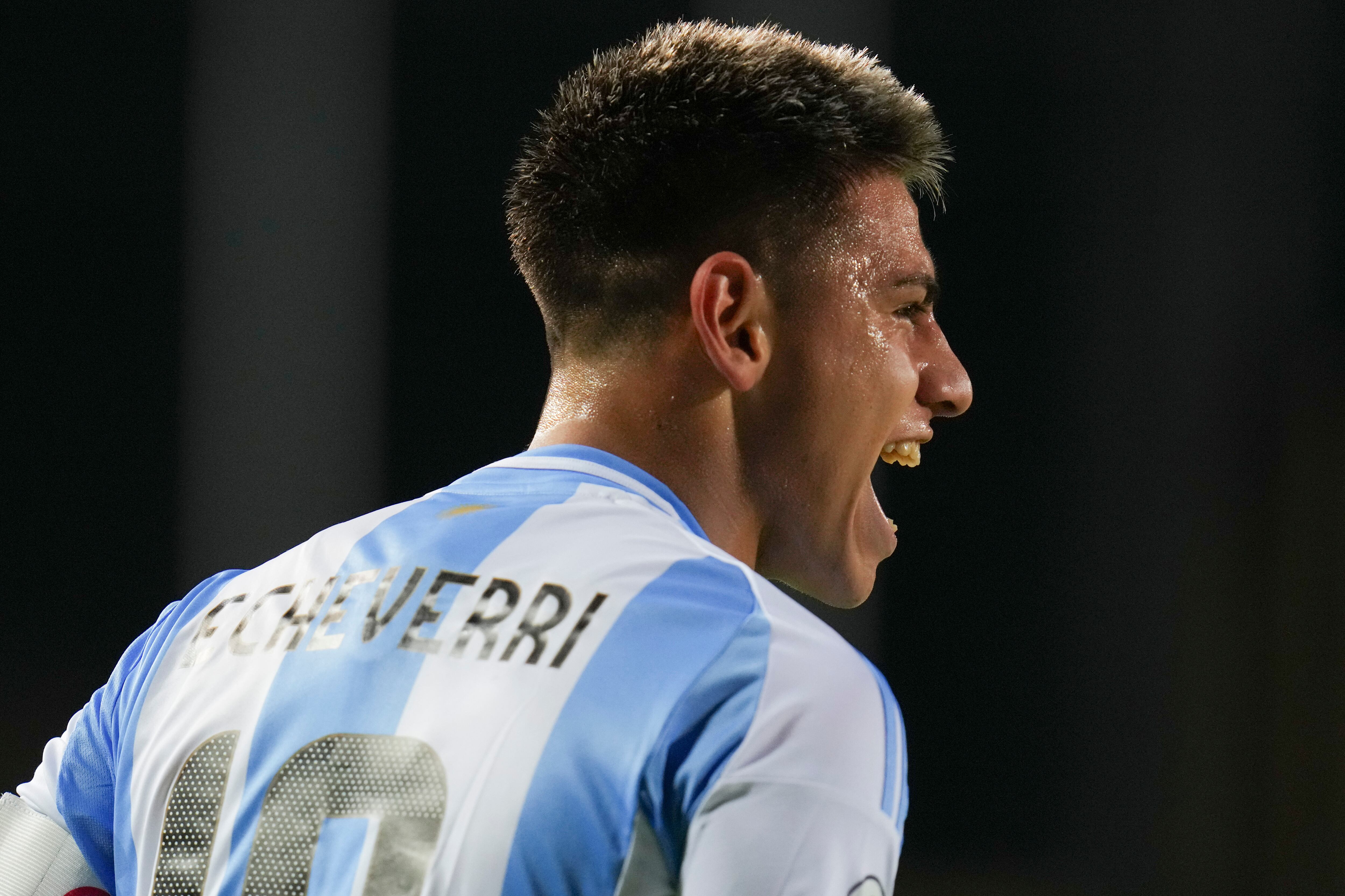 Claudio Echeverri, la gran figura de Argentina.