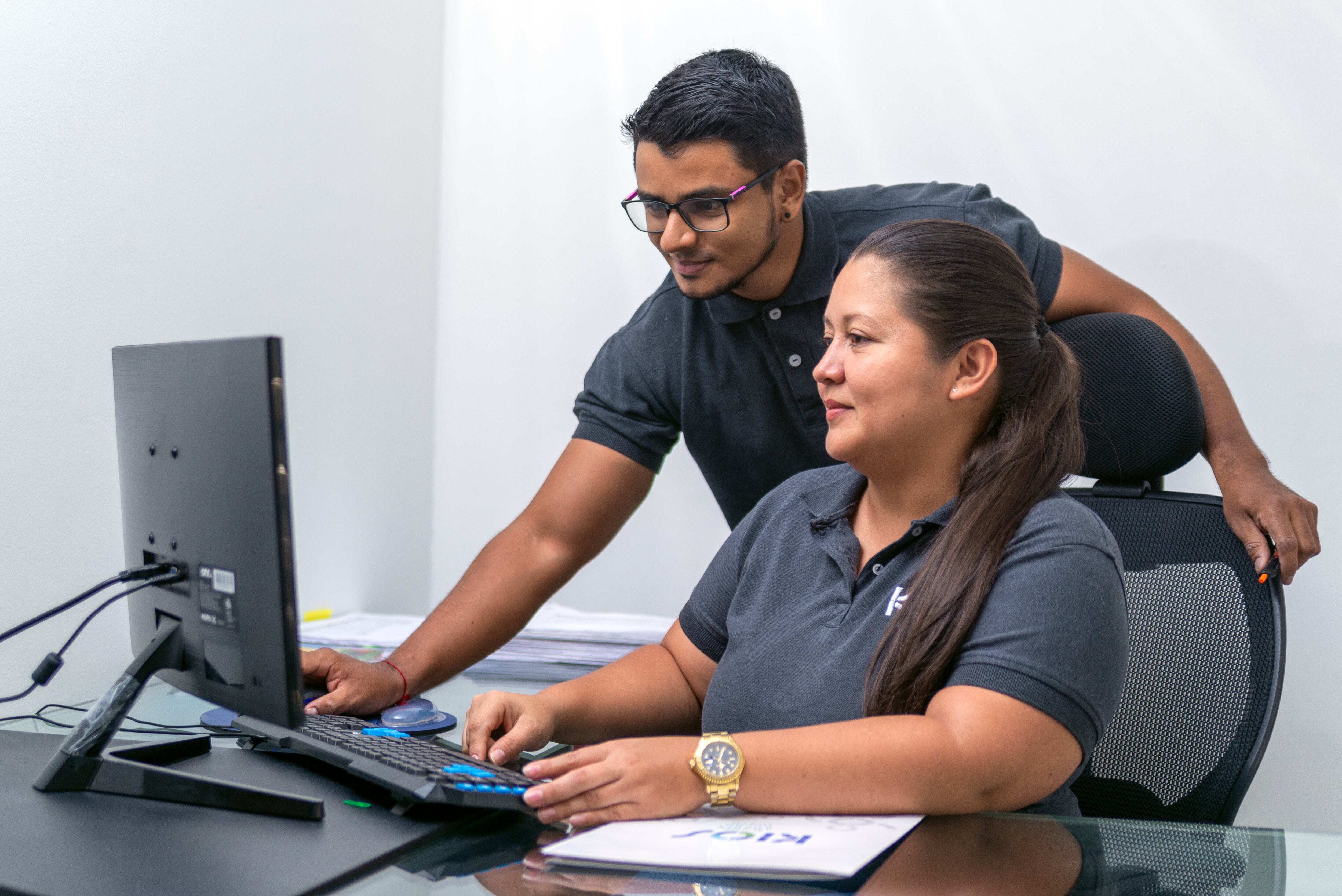 Su lema es ‘Crecer con propósito, servir con transparencia y devolver con gratitud’.