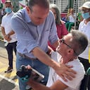 Alejandro Eder visitó el Ancianato San Miguel