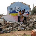 La invasión rusa a Ucrania comenzó el jueves al amanecer, con ataques coordinados en diversos frentes en el norte y este del país.