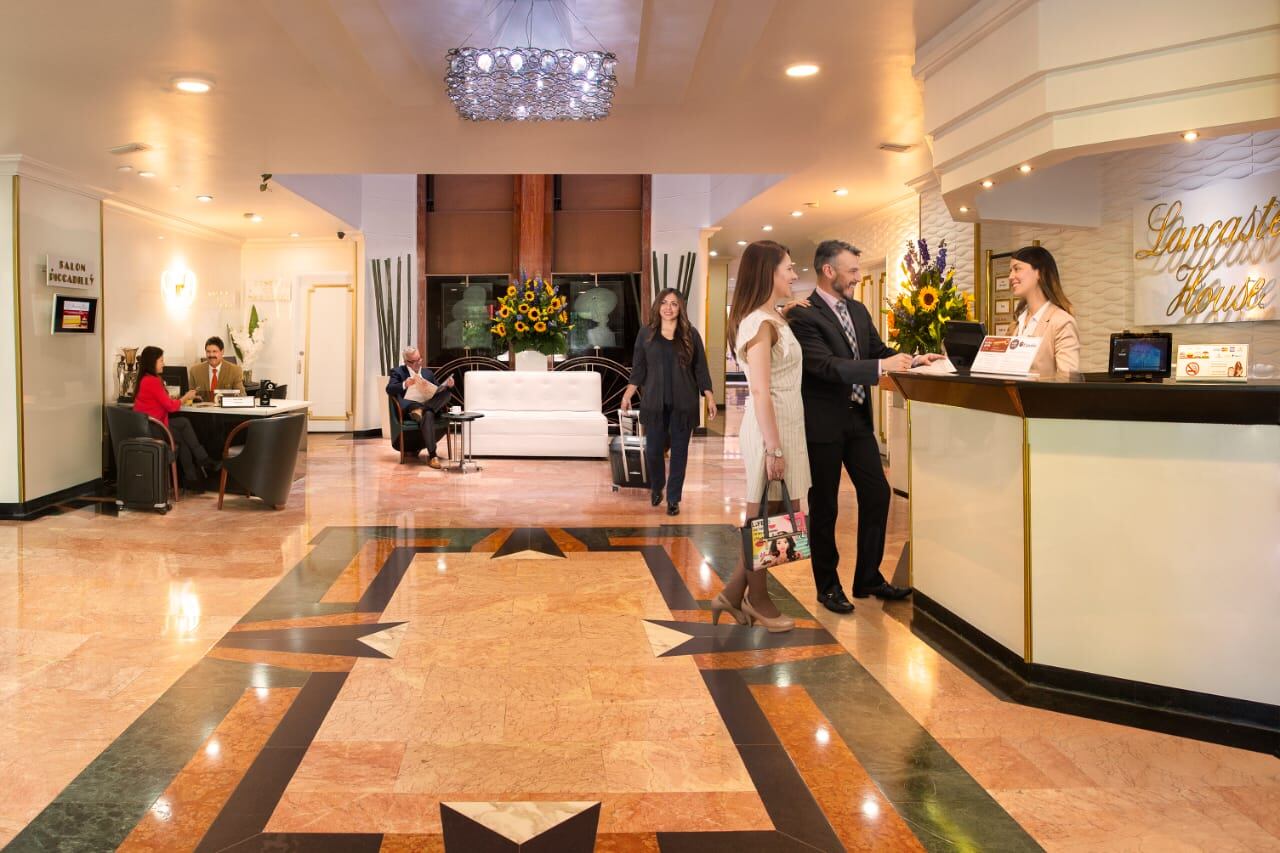 Lancaster House aprovechó para renovarse con inversiones superiores a los $1.500 millones que mejoraron sus amplias suites, spa, jacuzzi, restaurantes y salones.